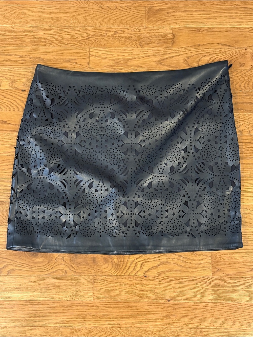 Forever 21 | Black Pleather Mini Skirt Size 1X Zip Up Side Fully Lined Plus Size